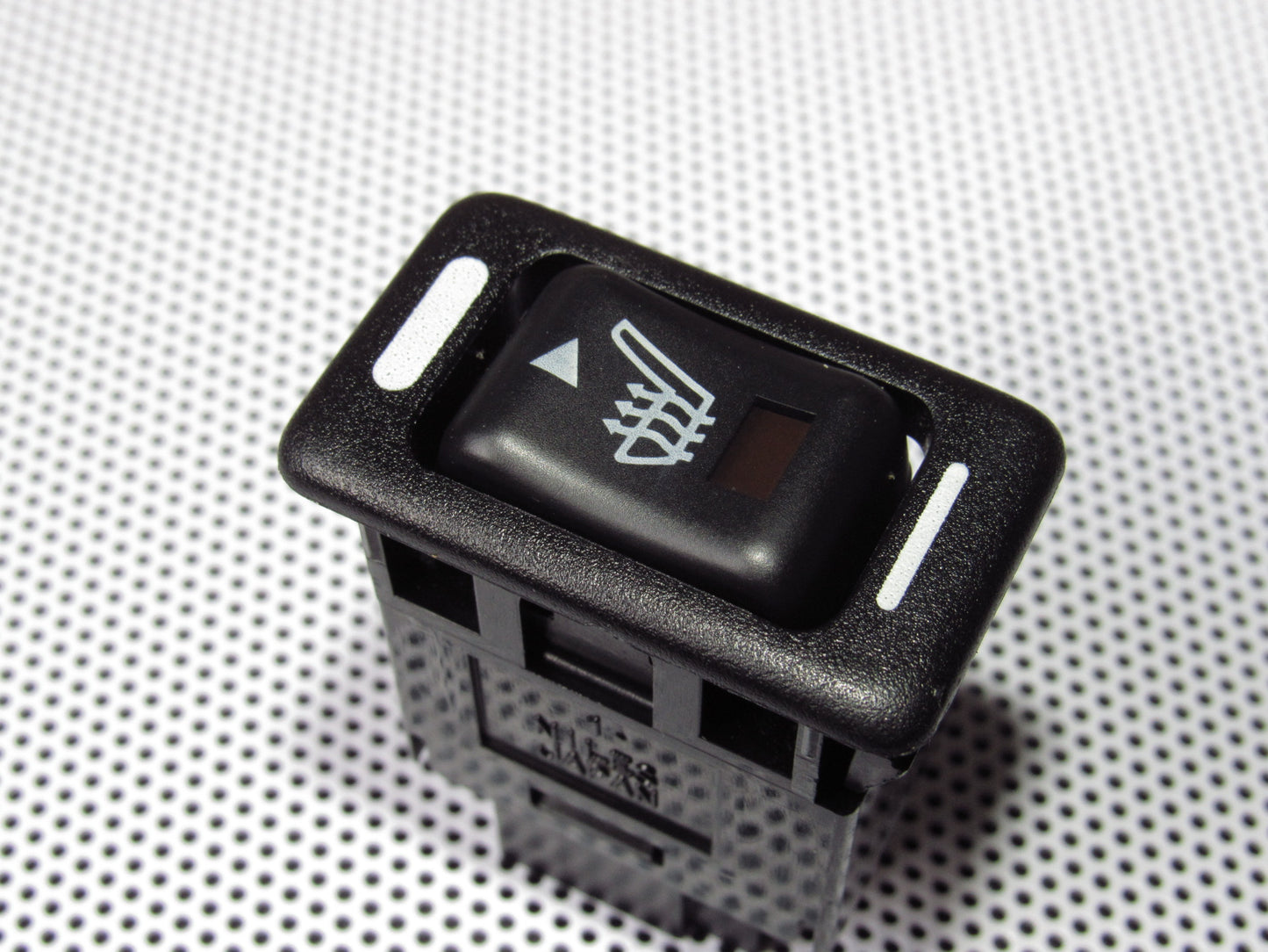 94-95 Nissan Pathfinder OEM Front Heated Seat Switch - Right