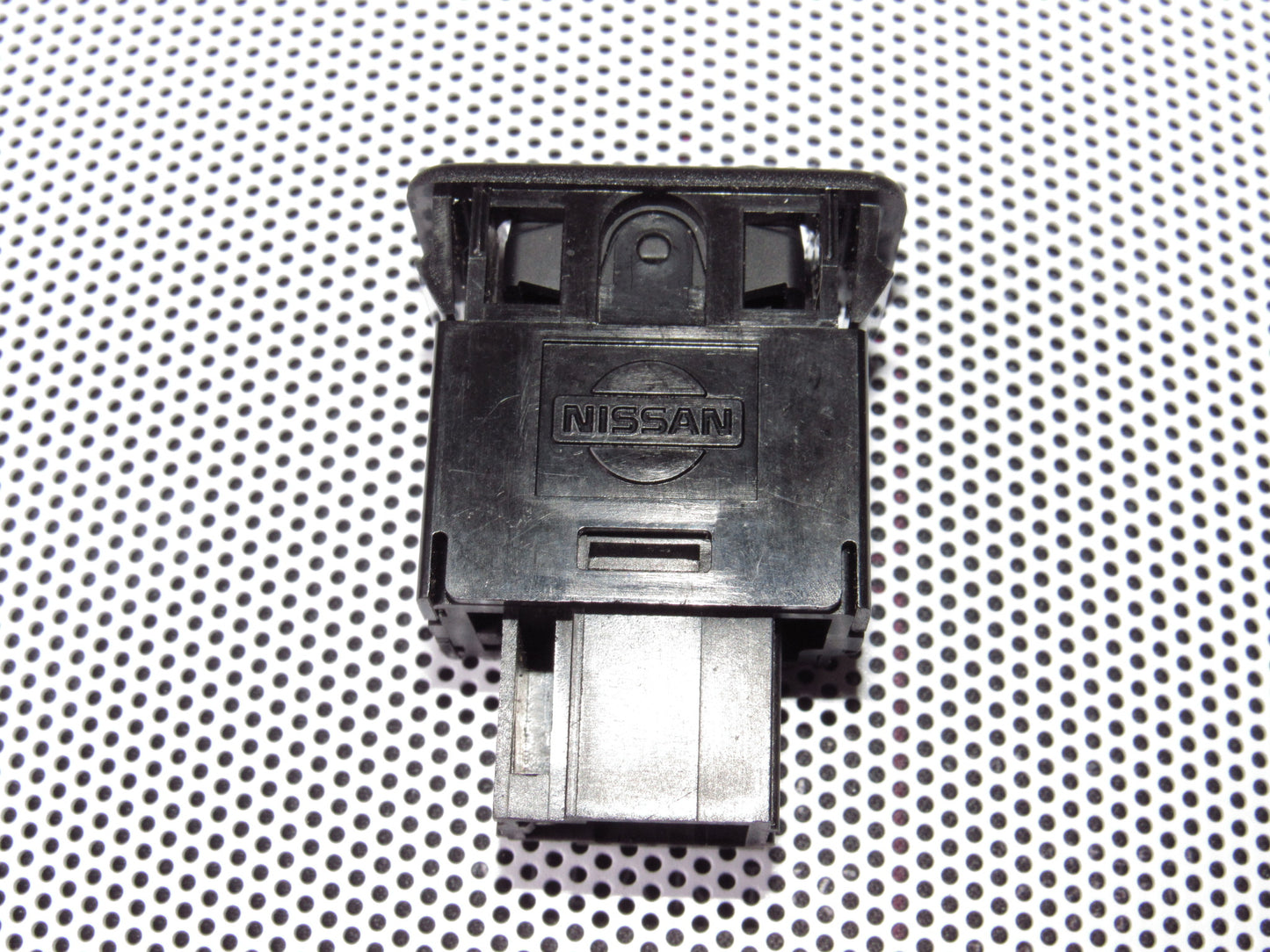 94-95 Nissan Pathfinder OEM Front Heated Seat Switch - Right