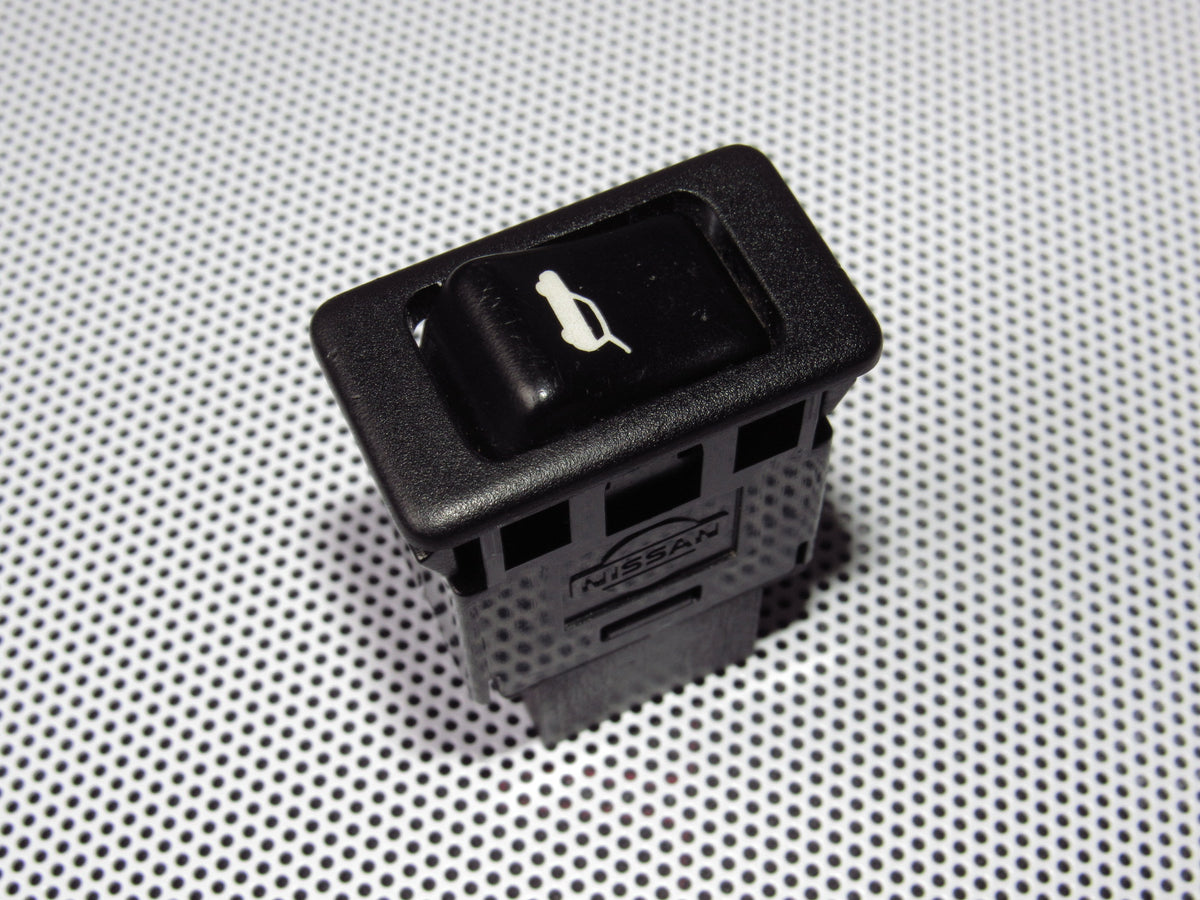 94-95 Nissan Pathfinder OEM Tailgate Trunk Door Release Switch