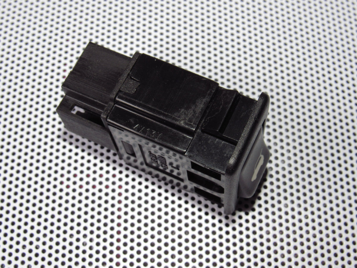94-95 Nissan Pathfinder OEM Tailgate Trunk Door Release Switch
