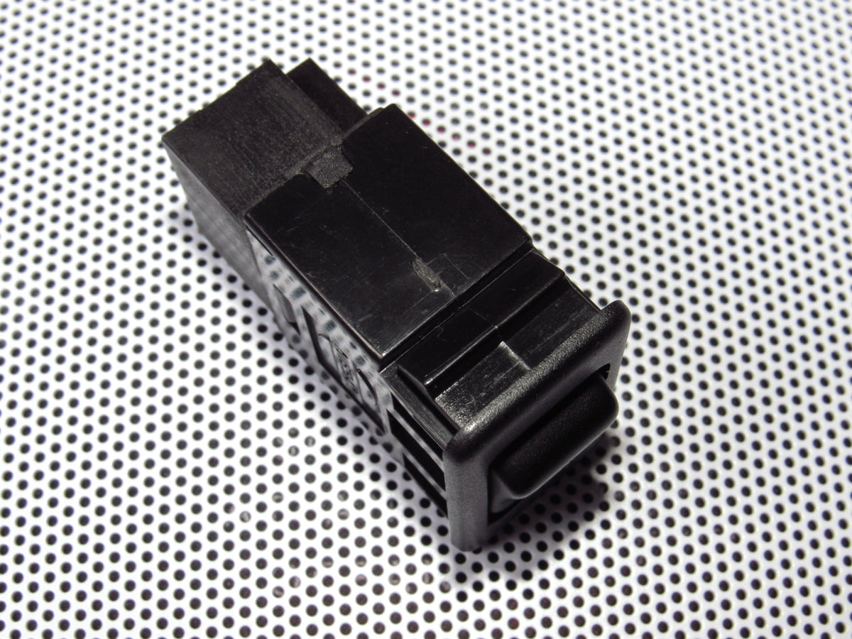 94-95 Nissan Pathfinder OEM Tailgate Trunk Door Release Switch