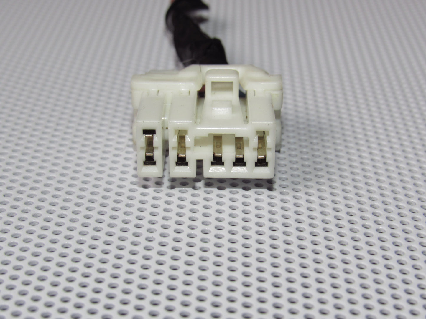 94-95 Nissan Pathfinder OEM Auto E-AT Power Switch Pigtail Harness Connector