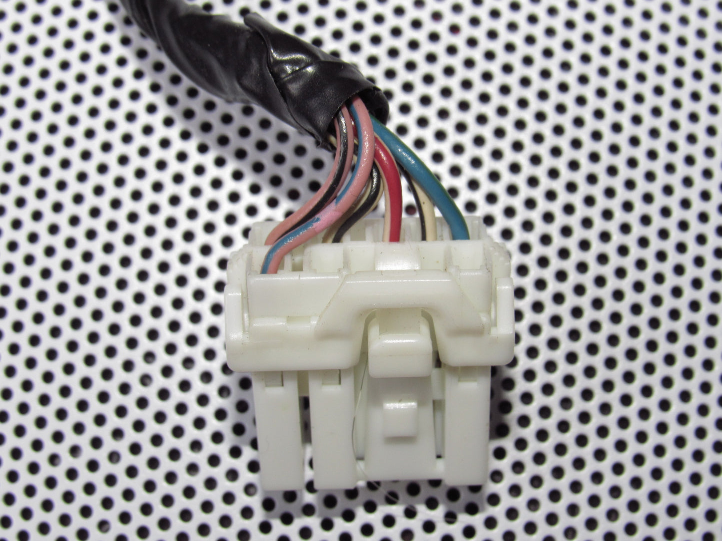 94-95 Nissan Pathfinder OEM Auto E-AT Power Switch Pigtail Harness Connector