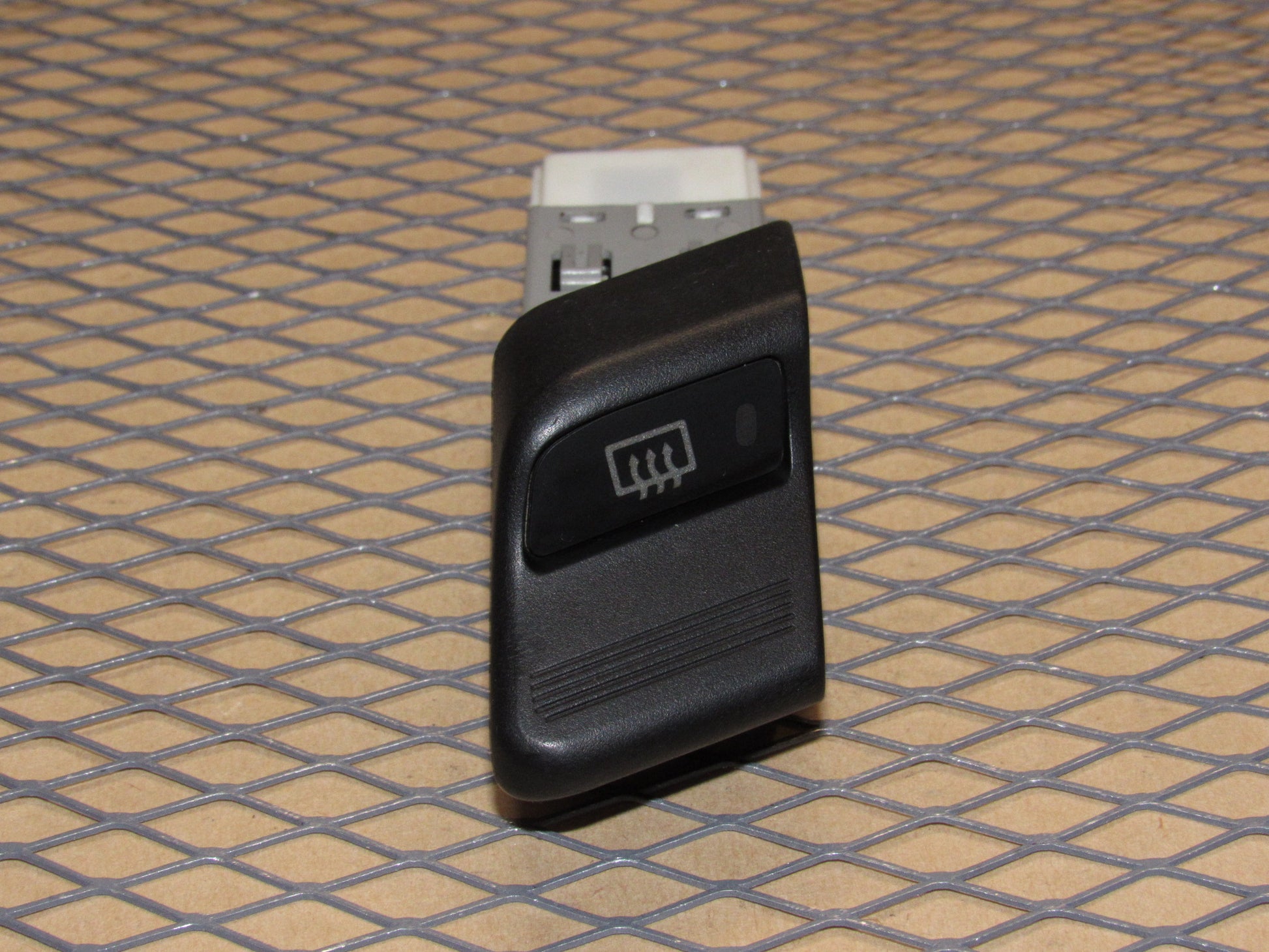 93 94 95 96 97 Honda Del Sol OEM Rear Defroster Switch