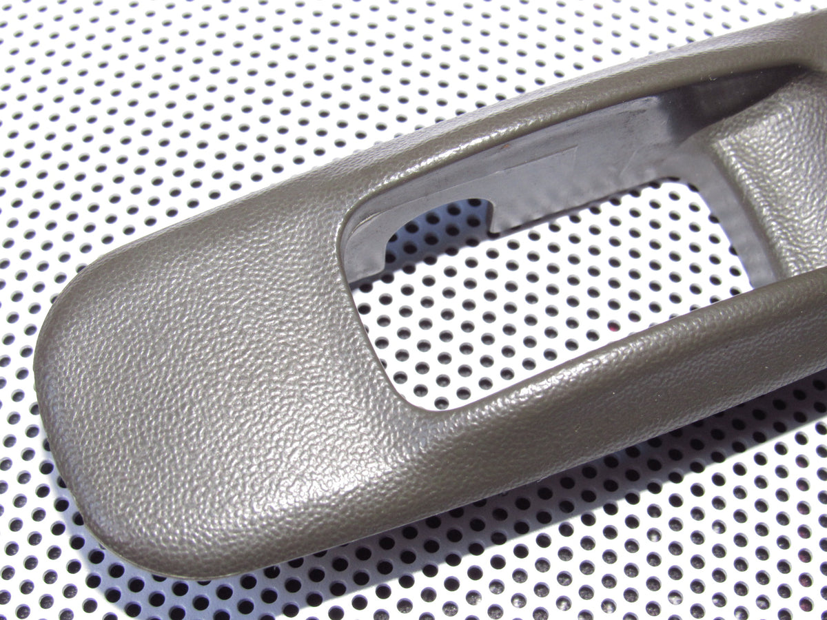 01-04 Mitsubishi Montero Sport OEM Rear Window Switch Trim Bezel Cover