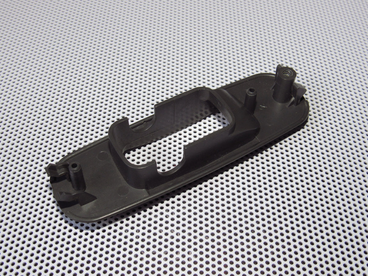 01-04 Mitsubishi Montero Sport OEM Rear Window Switch Trim Bezel Cover