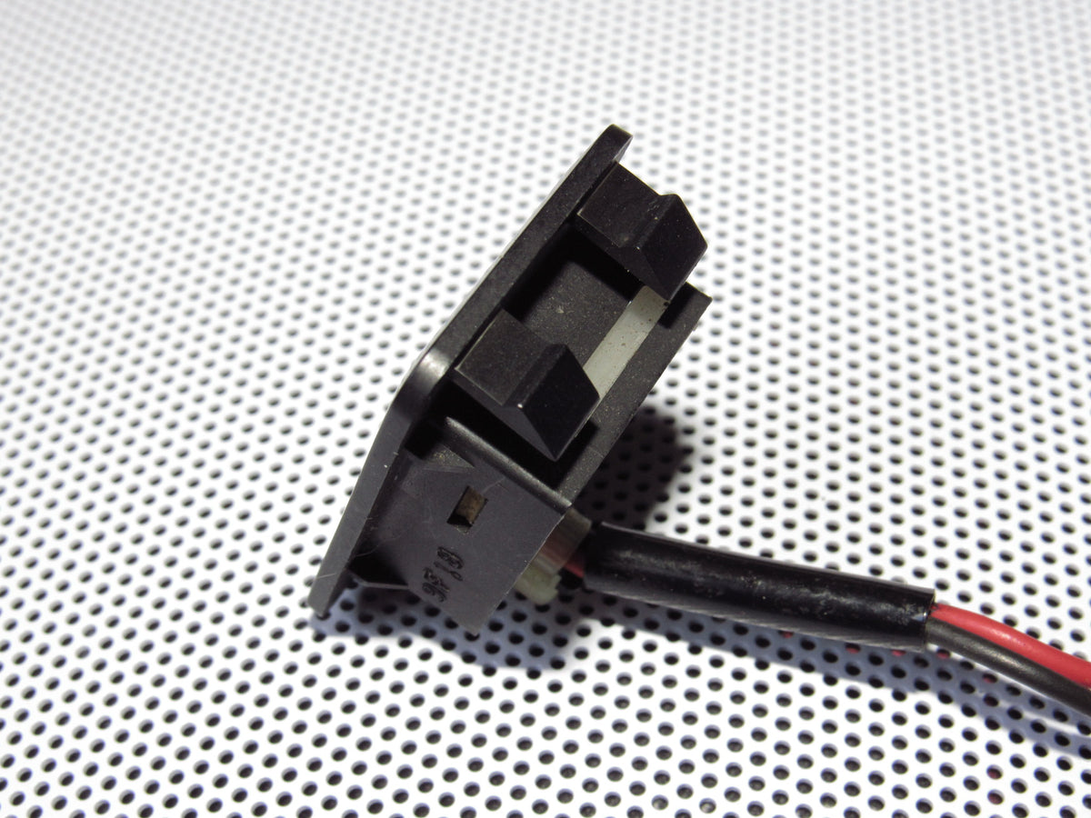 01-04 Mitsubishi Montero Sport OEM Anti Theft Security Light