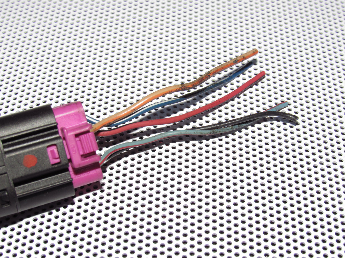 01-07 Ford Escape OEM Fog Light Switch Pigtail Harness Connector