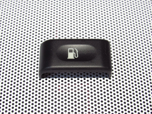 03-04 Land Rover Discovery 2 OEM Fuel Door Release Switch Button