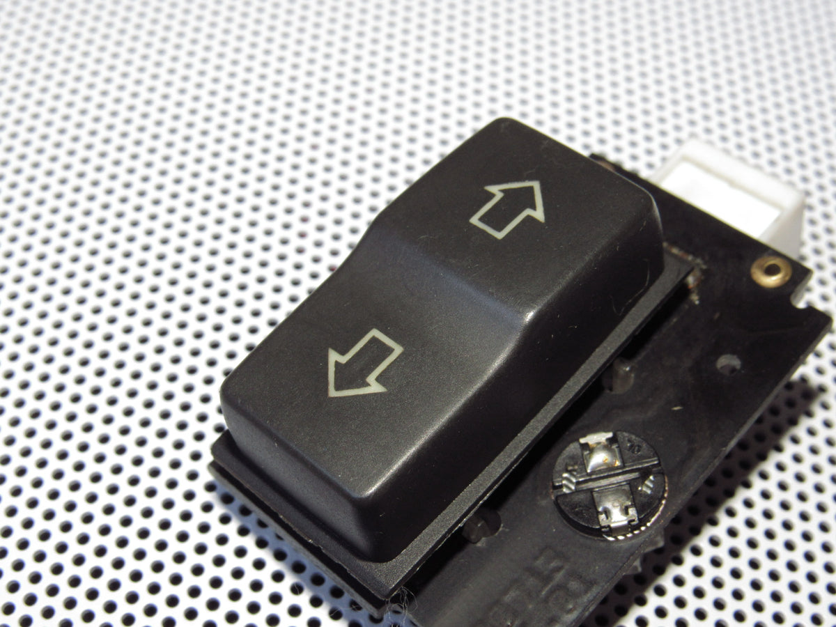 99-02 Land Rover Range Rover OEM Rear Window Switch