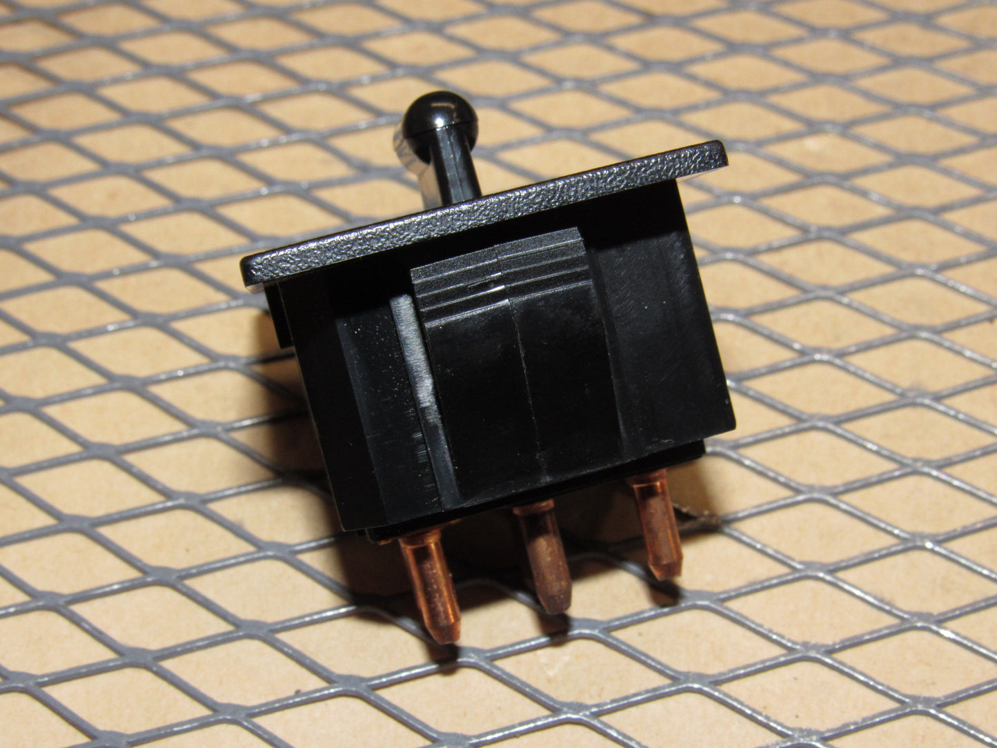 91 92 93 Chevrolet S10 OEM Rear Window Switch