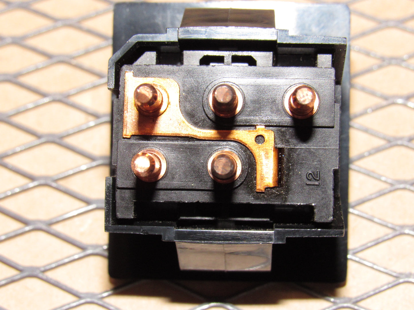 91 92 93 Chevrolet S10 OEM Rear Window Switch