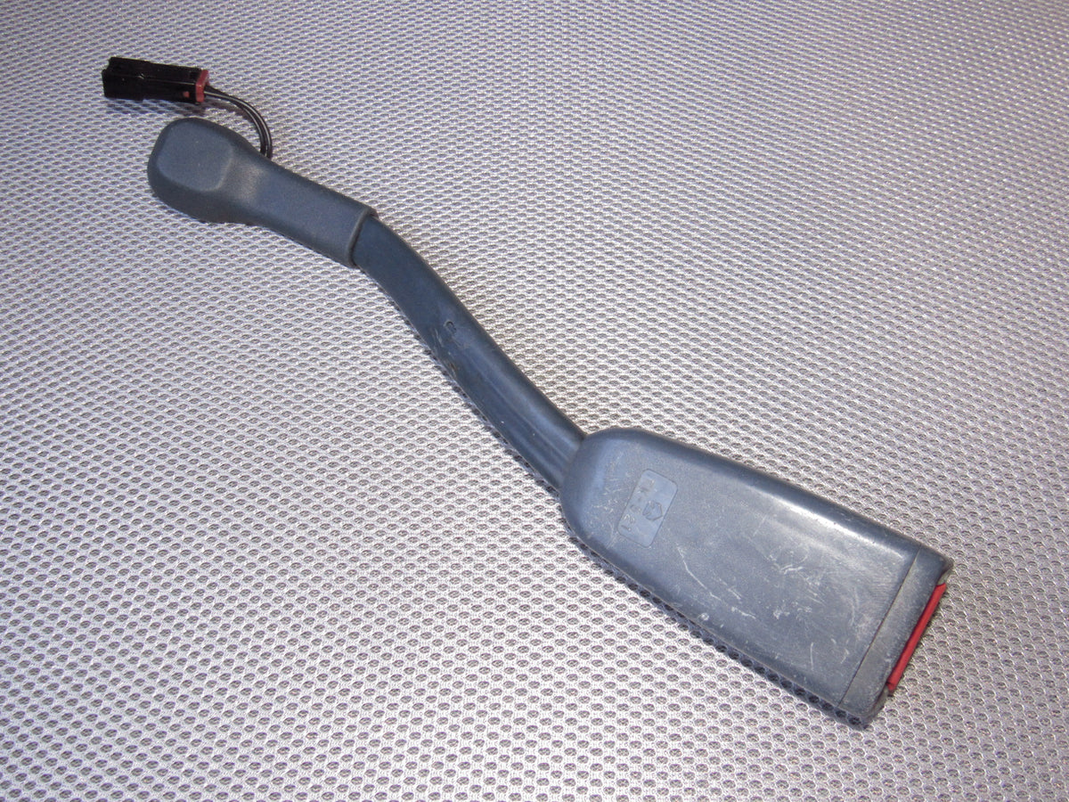 93-95 Nissan Pathfinder OEM Front Seat Belt Buckle Receiver - Left