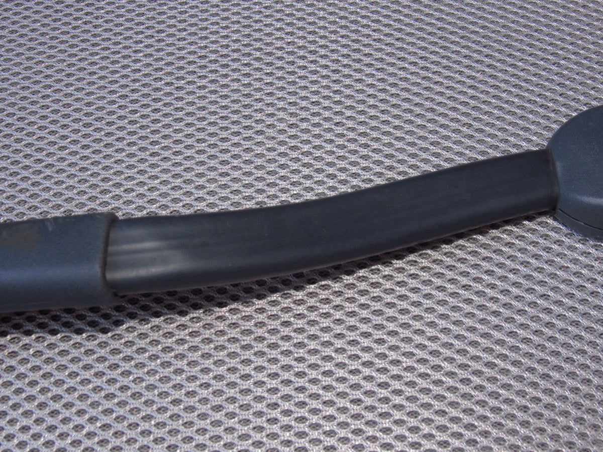 93-95 Nissan Pathfinder OEM Front Seat Belt Buckle Receiver - Left