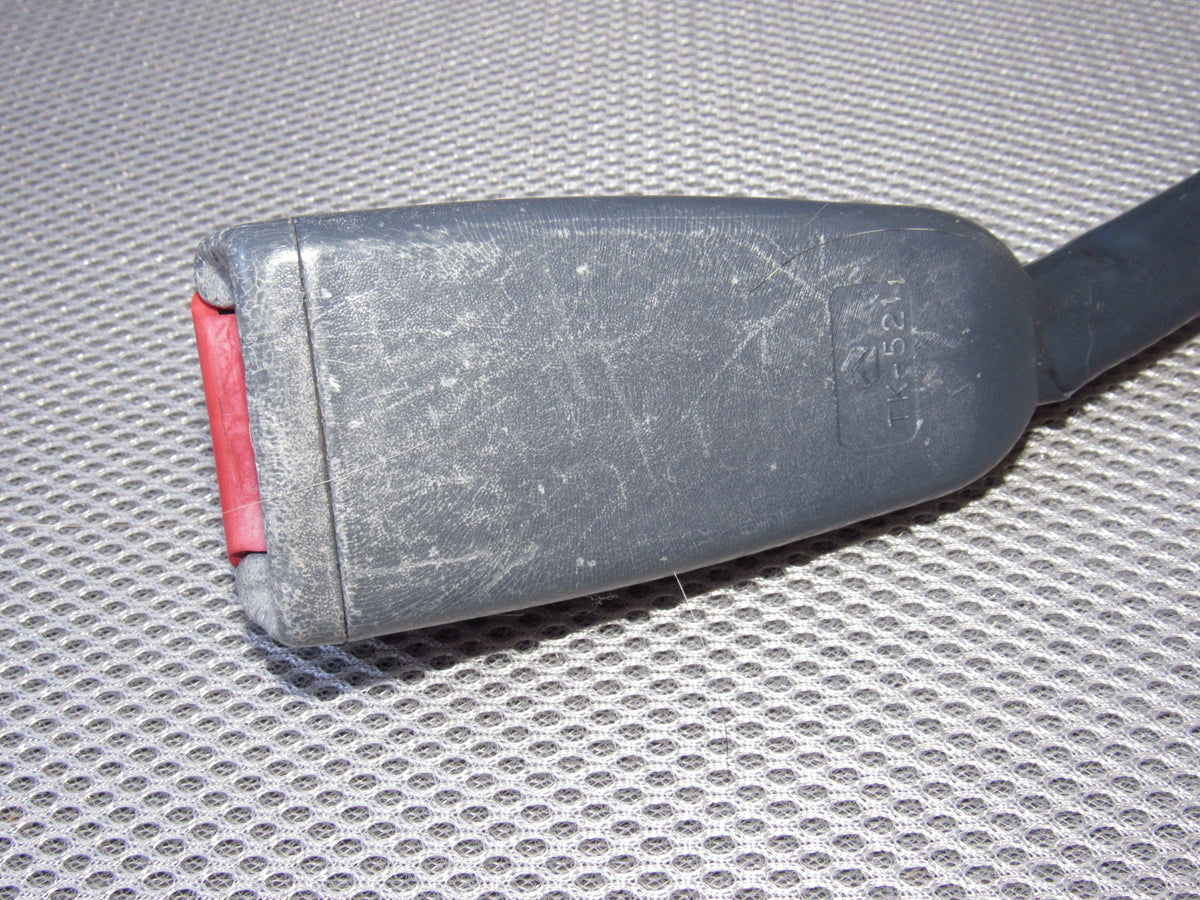 93-95 Nissan Pathfinder OEM Front Seat Belt Buckle Receiver - Right