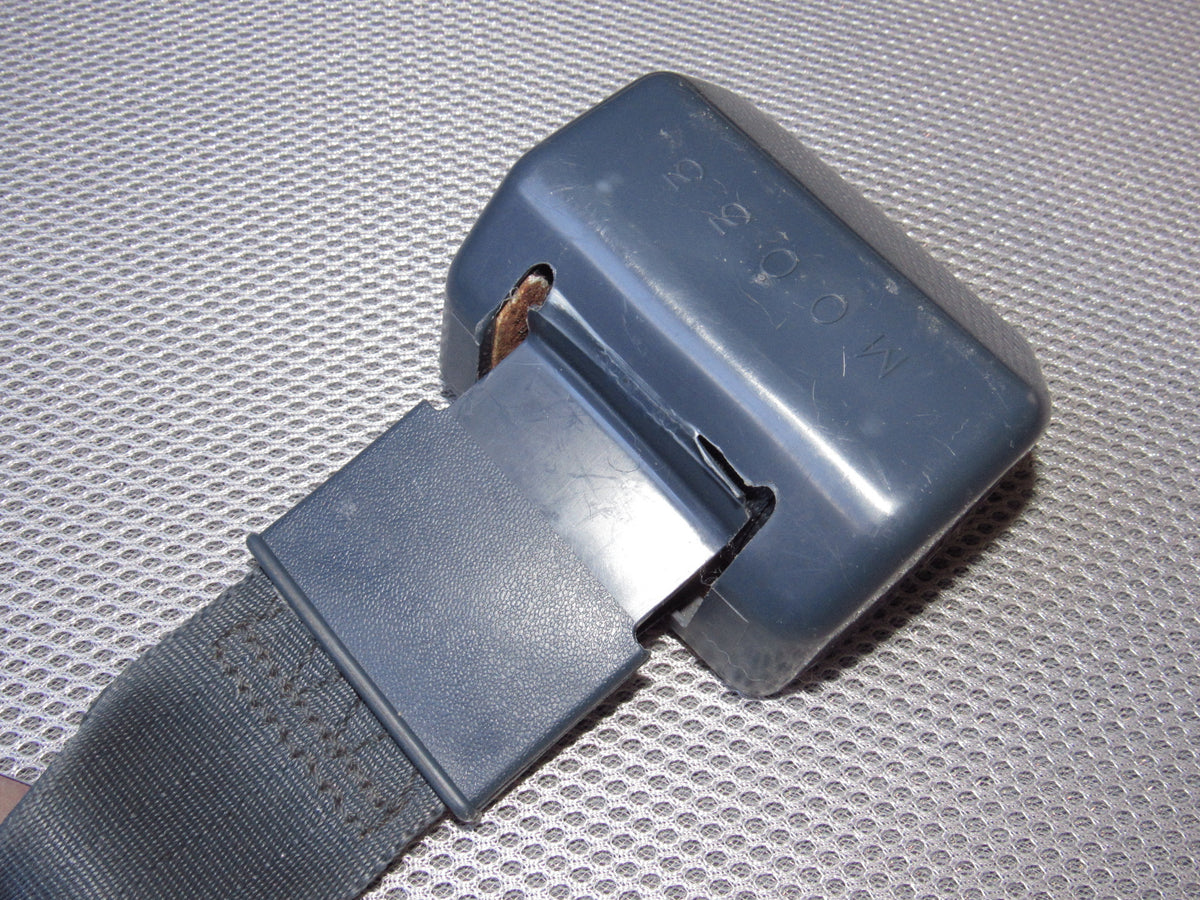 90-95 Nissan Pathfinder OEM Rear Center Seat Belt