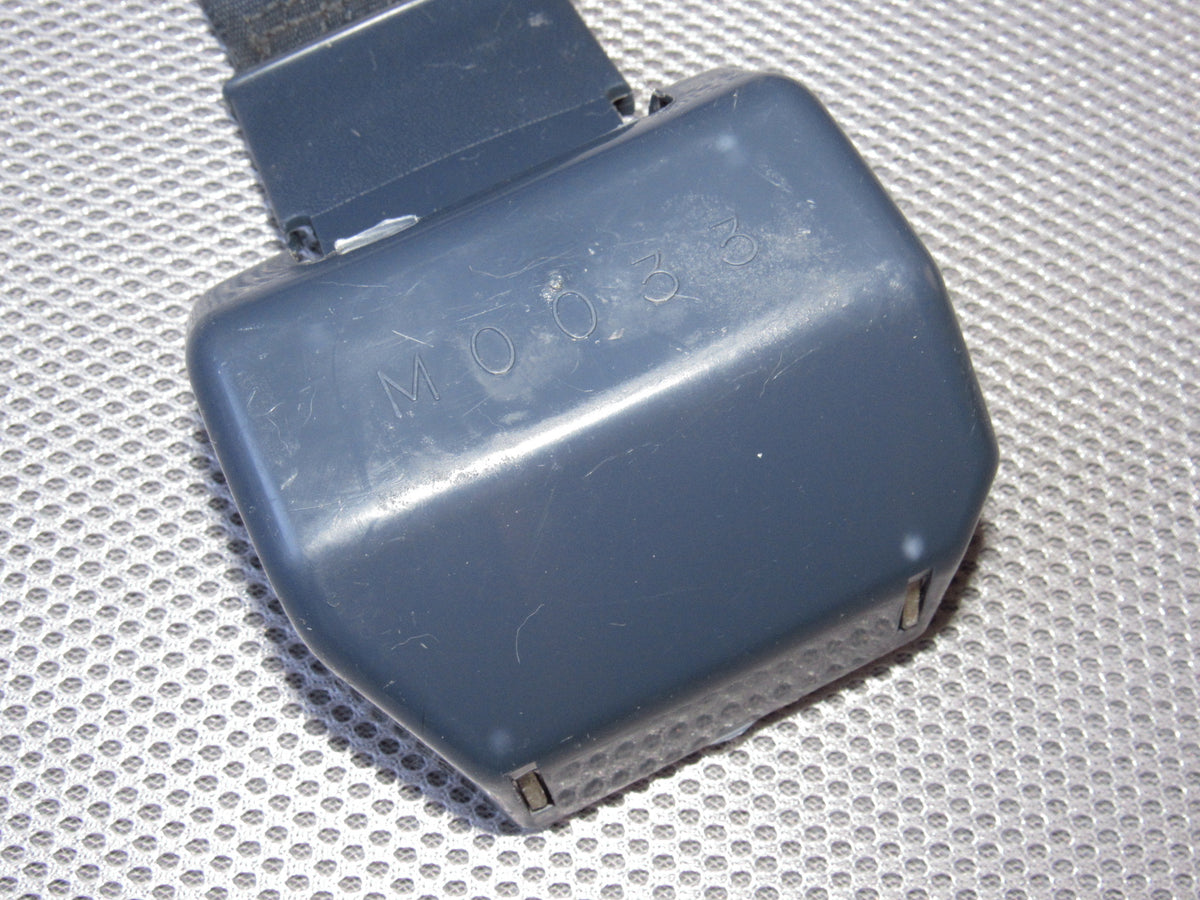 90-95 Nissan Pathfinder OEM Rear Center Seat Belt