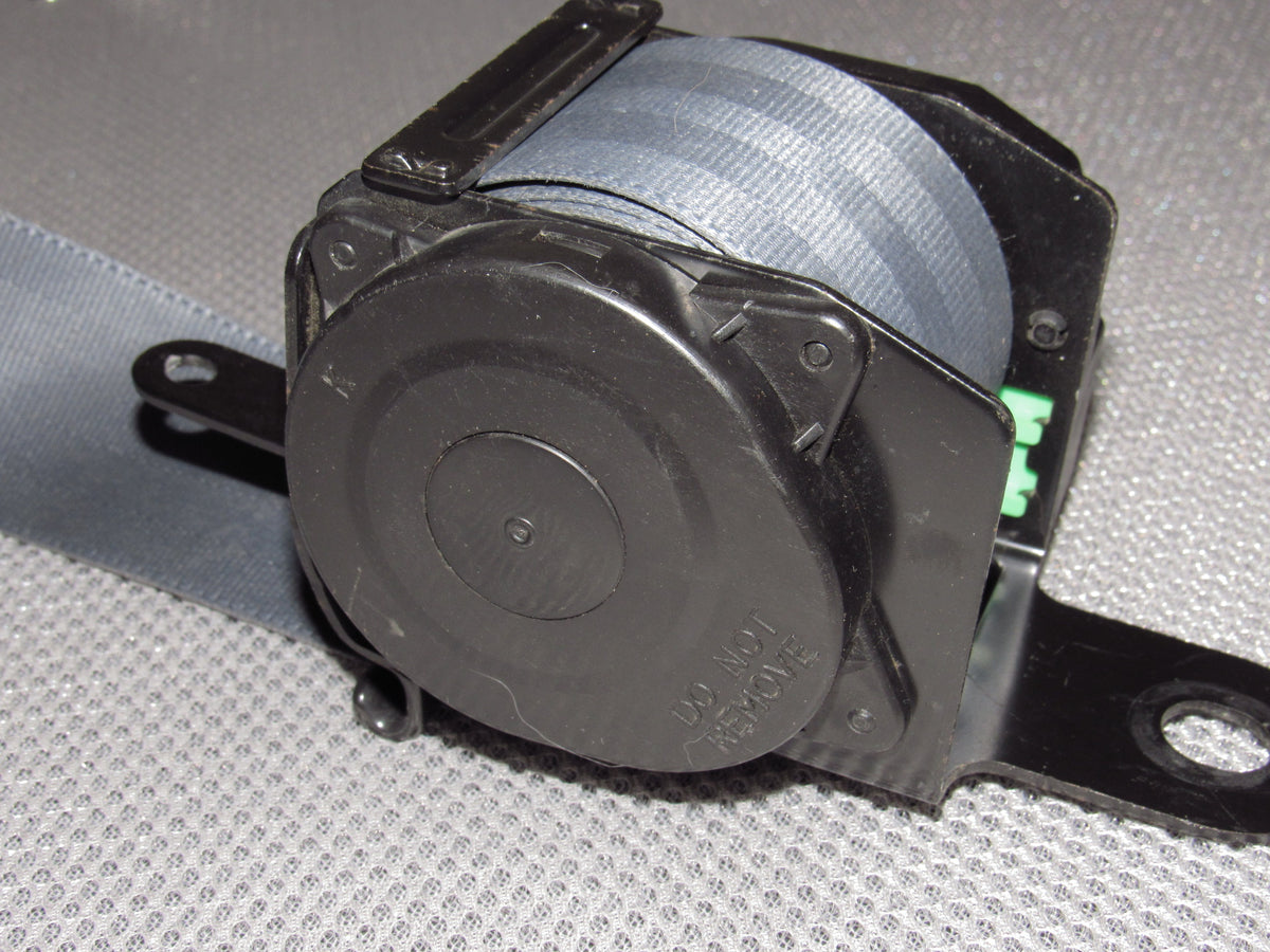 90-95 Nissan Pathfinder OEM Rear Seat Belt