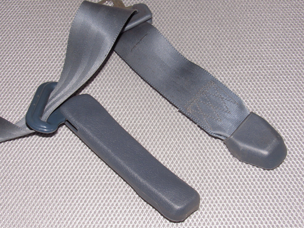 90-95 Nissan Pathfinder OEM Rear Seat Belt