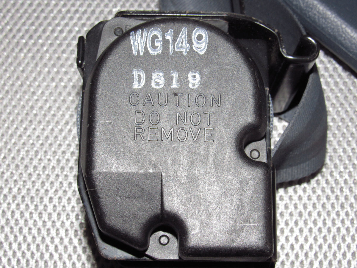 90-95 Nissan Pathfinder OEM Rear Seat Belt