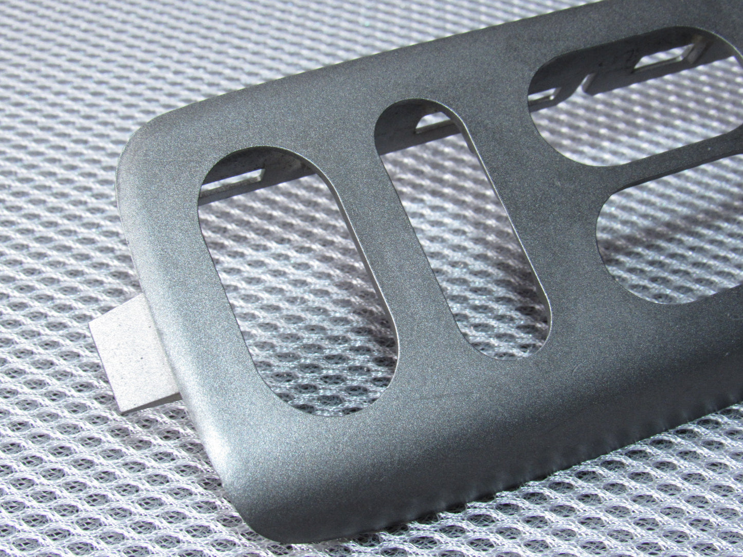 01-07 Ford Escape OEM Front Window Switch Trim Bezel - Left