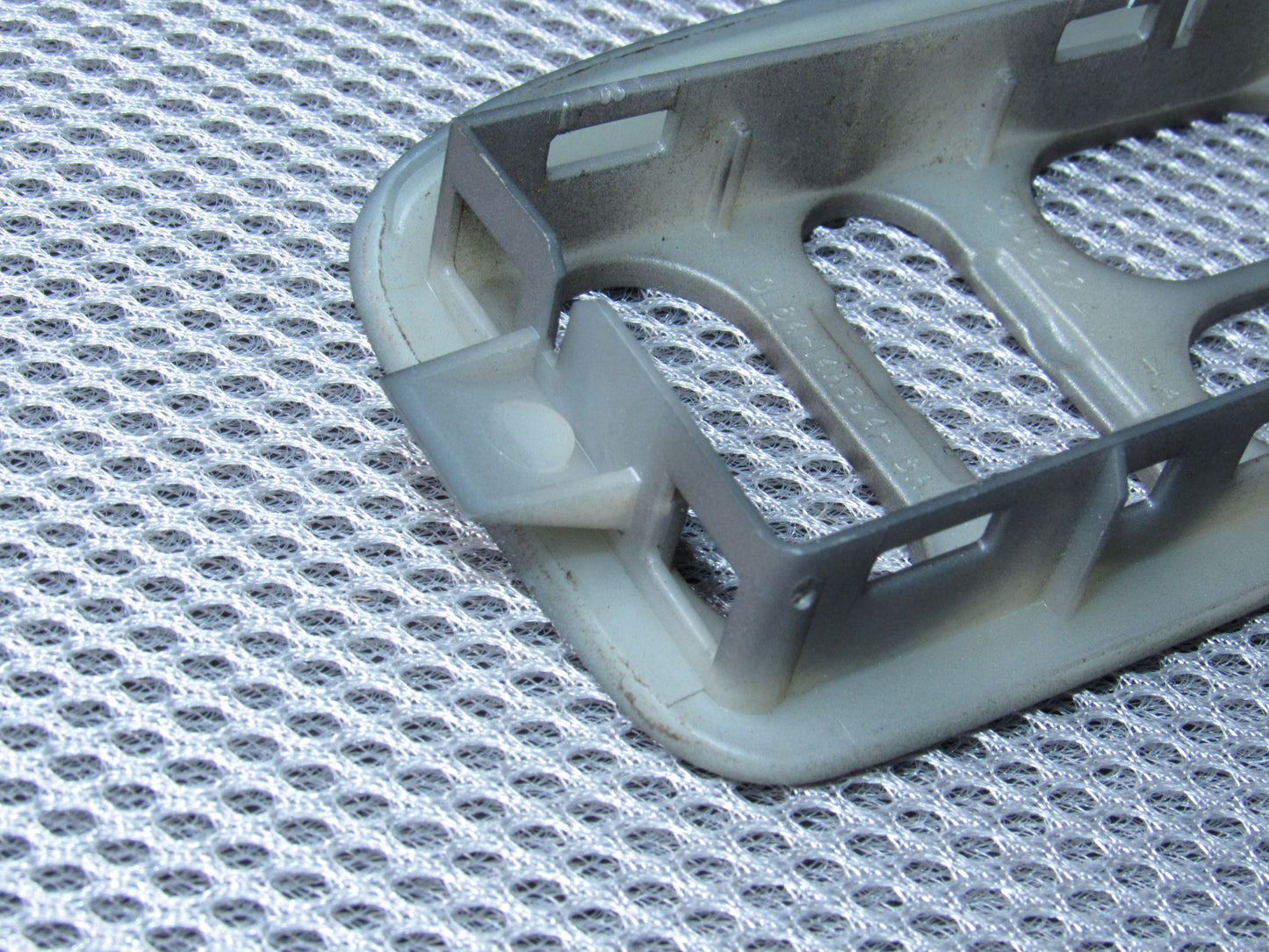 01-07 Ford Escape OEM Front Window Switch Trim Bezel - Left