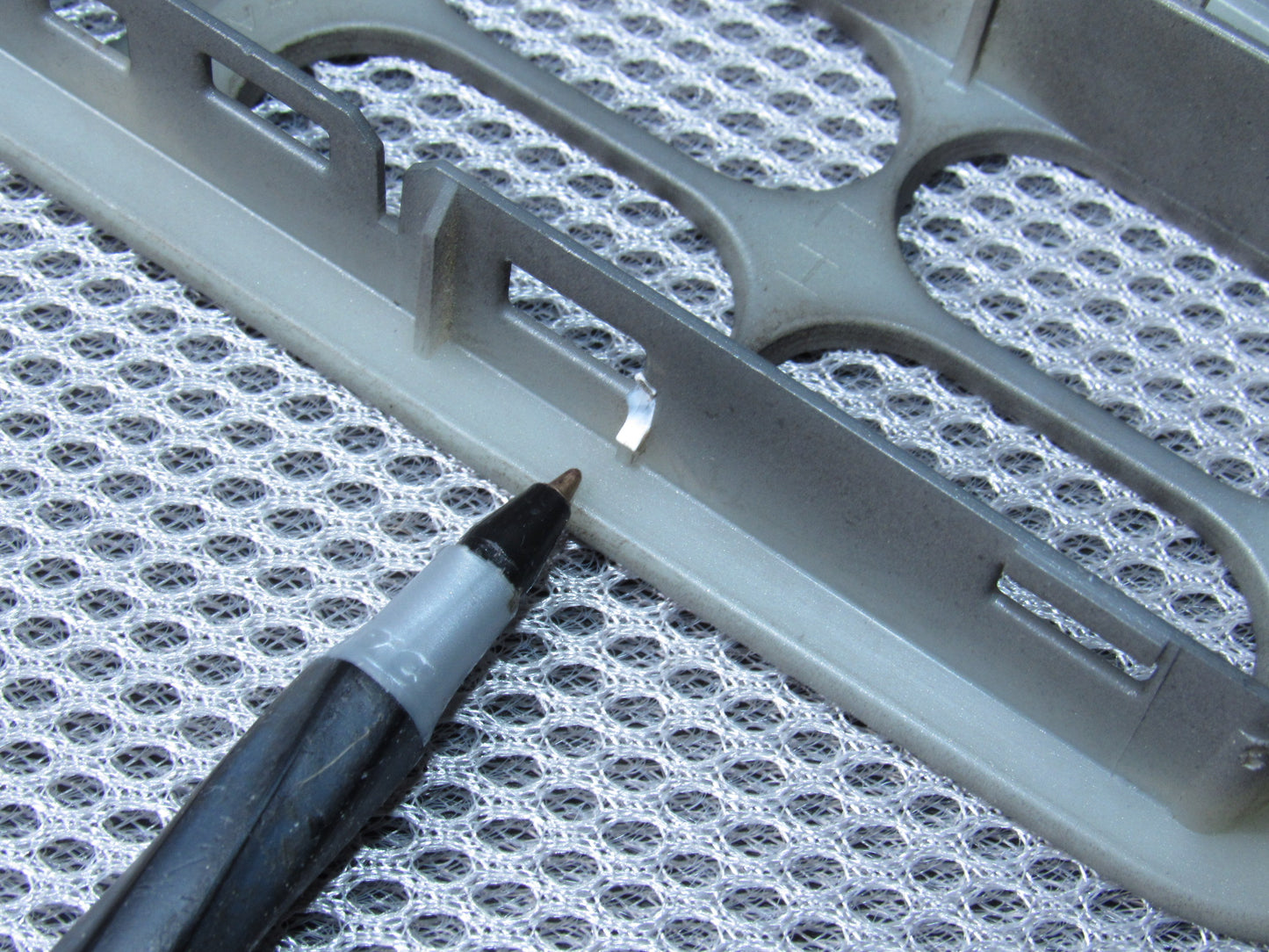 01-07 Ford Escape OEM Front Window Switch Trim Bezel - Left