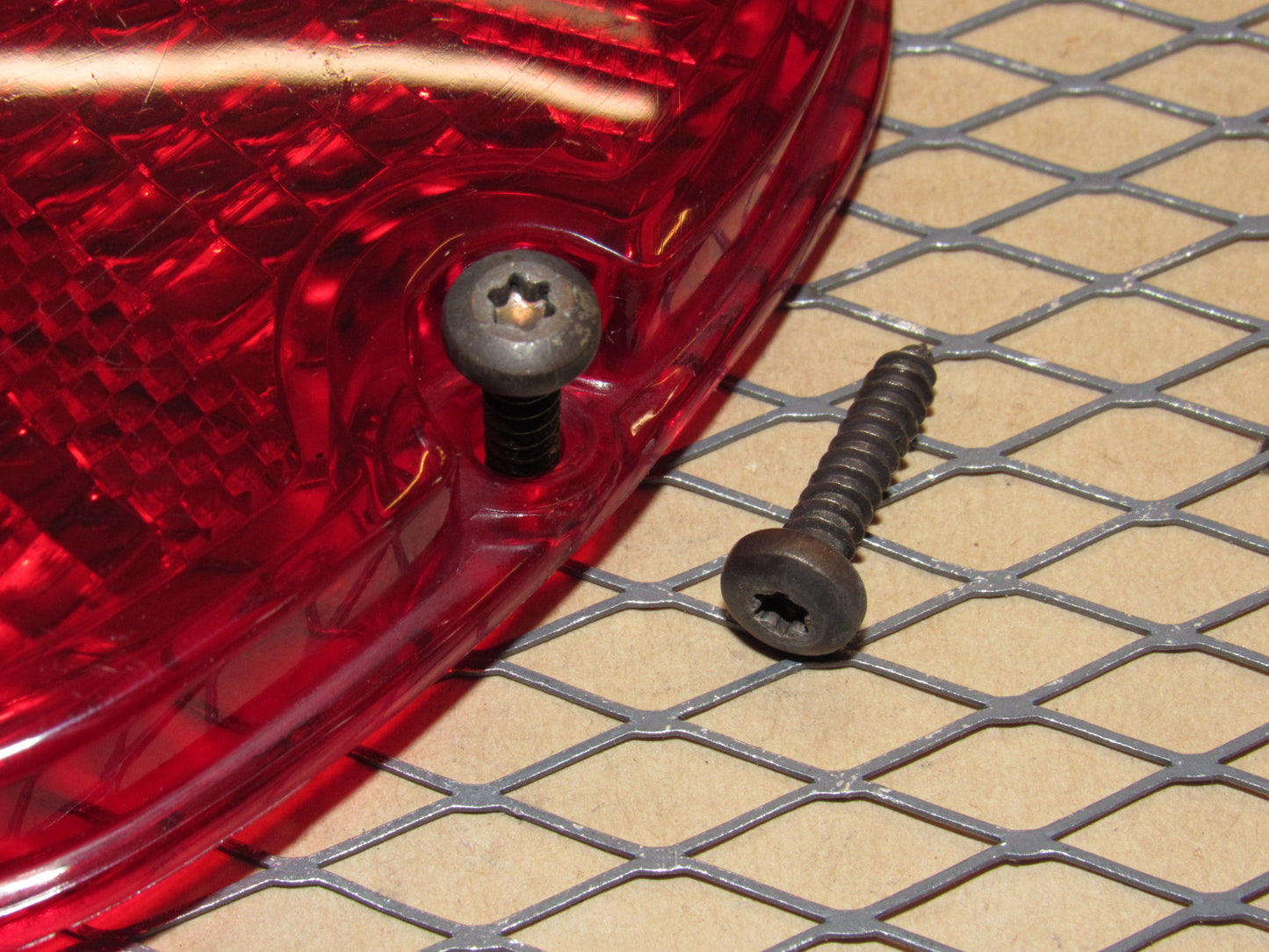 91 92 93 94 95 96 Chevrolet Corvette OEM Tail Light Lamp Lens Cover