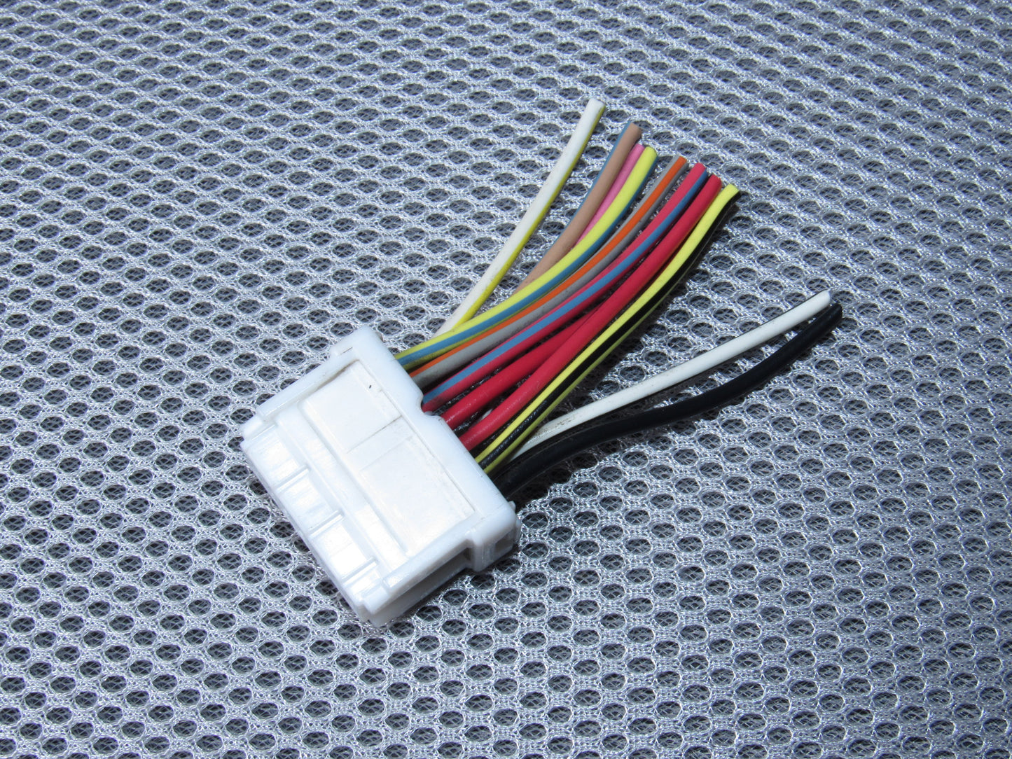 01-07 Ford Escape OEM Front Window Switch Pigtail Harness Connector - Left