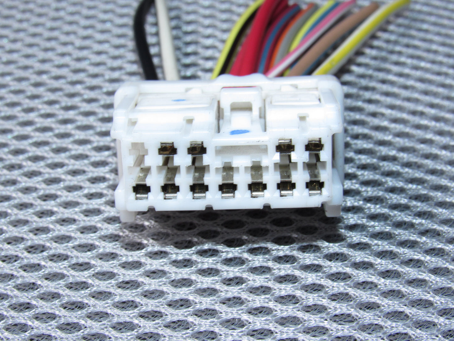 01-07 Ford Escape OEM Front Window Switch Pigtail Harness Connector - Left