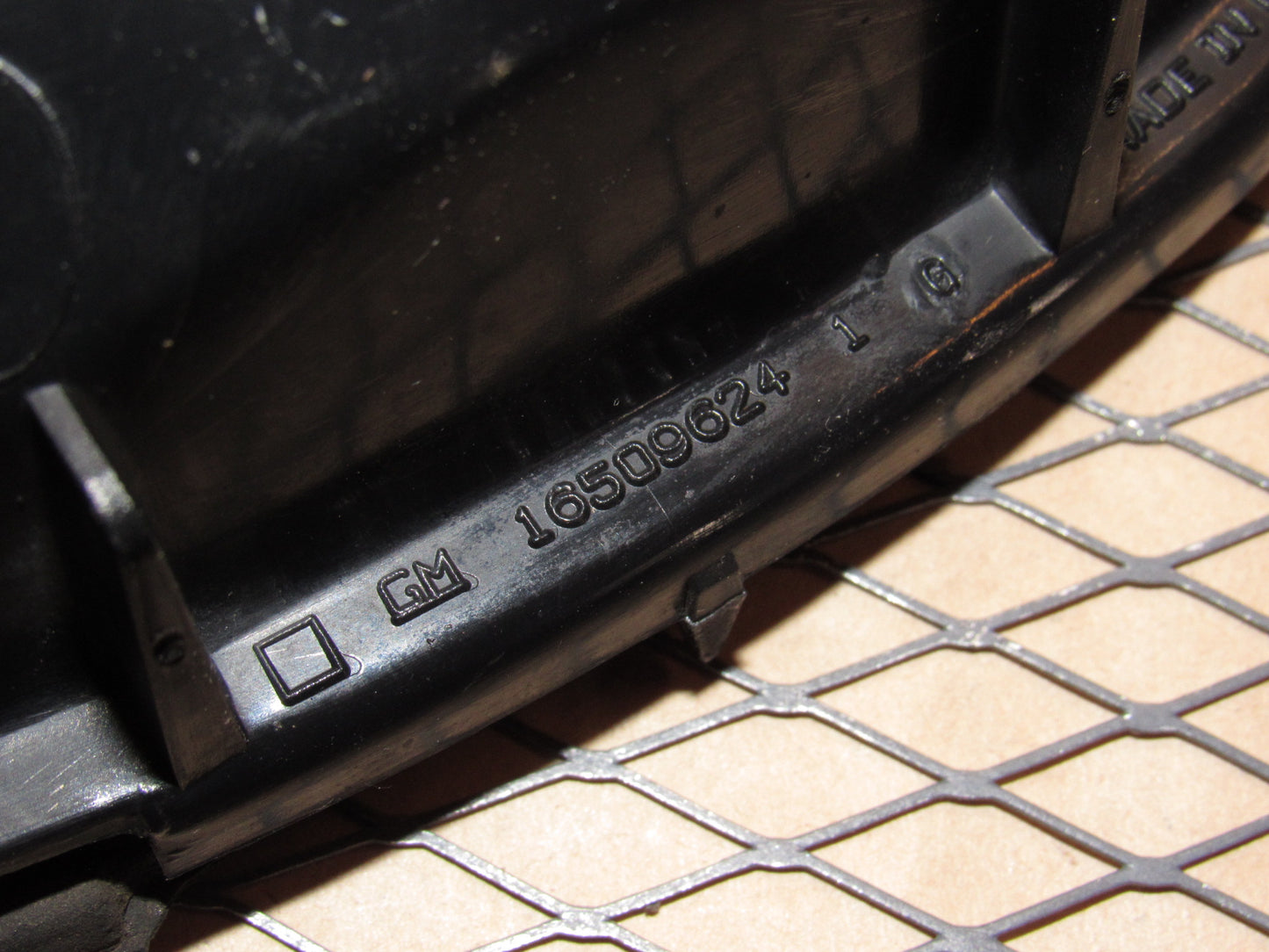 91 92 93 94 95 96 Chevrolet Corvette OEM Tail Light Lamp Housing