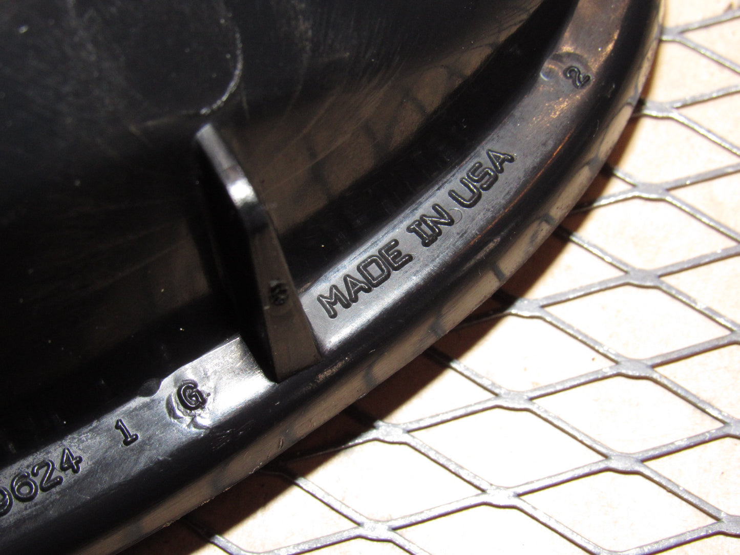 91 92 93 94 95 96 Chevrolet Corvette OEM Tail Light Lamp Housing