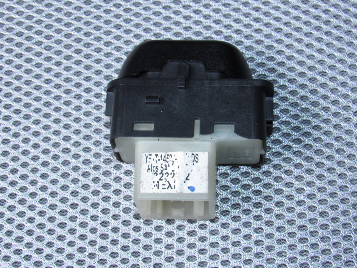 01-07 Ford Escape OEM Rear Window Switch