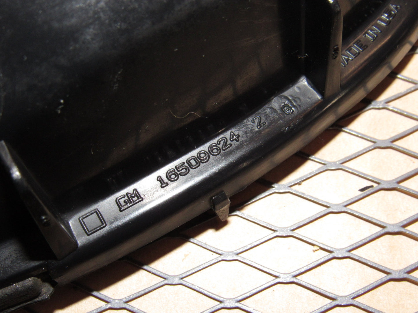 91 92 93 94 95 96 Chevrolet Corvette OEM Tail Light Lamp Housing