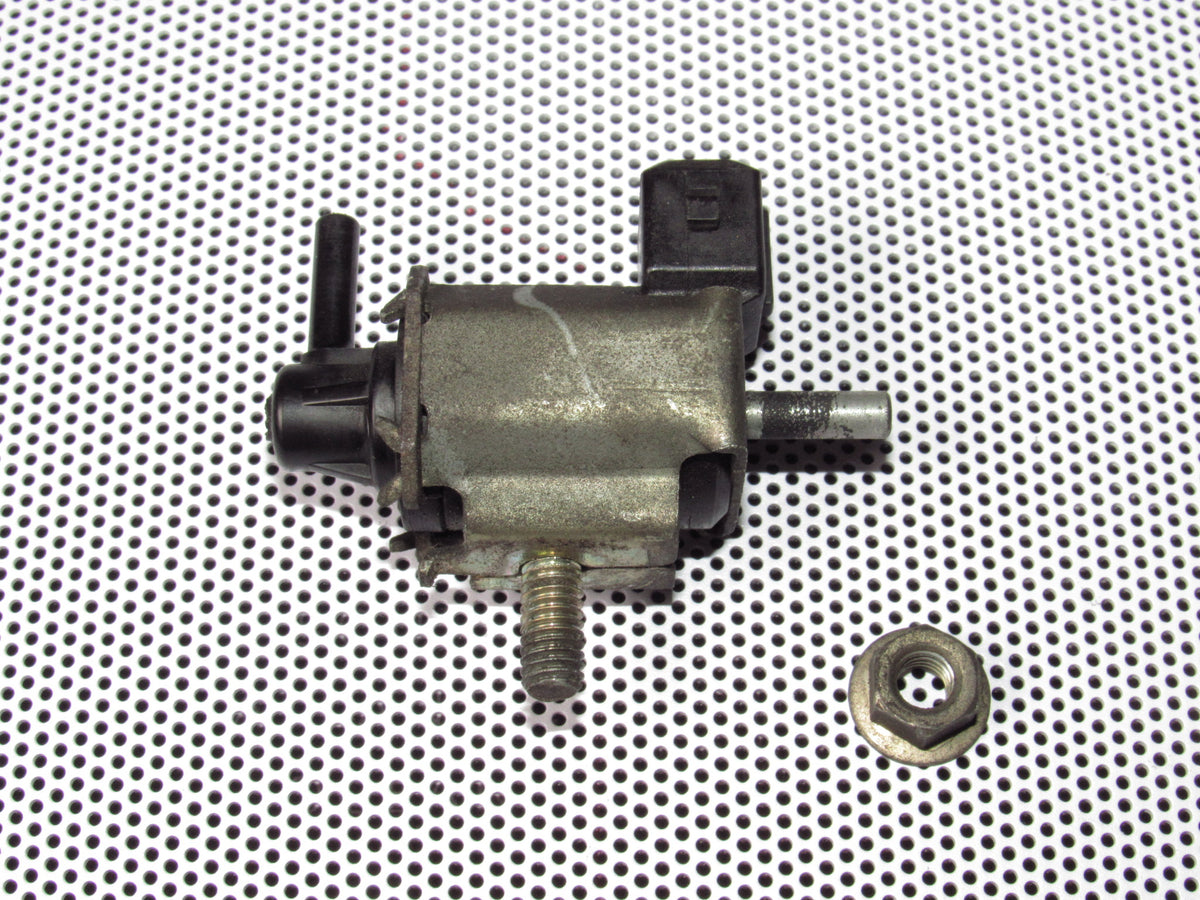 91-94 Nissan 240SX OEM Engine VSV Vacuum Switch Solenoid Valve
