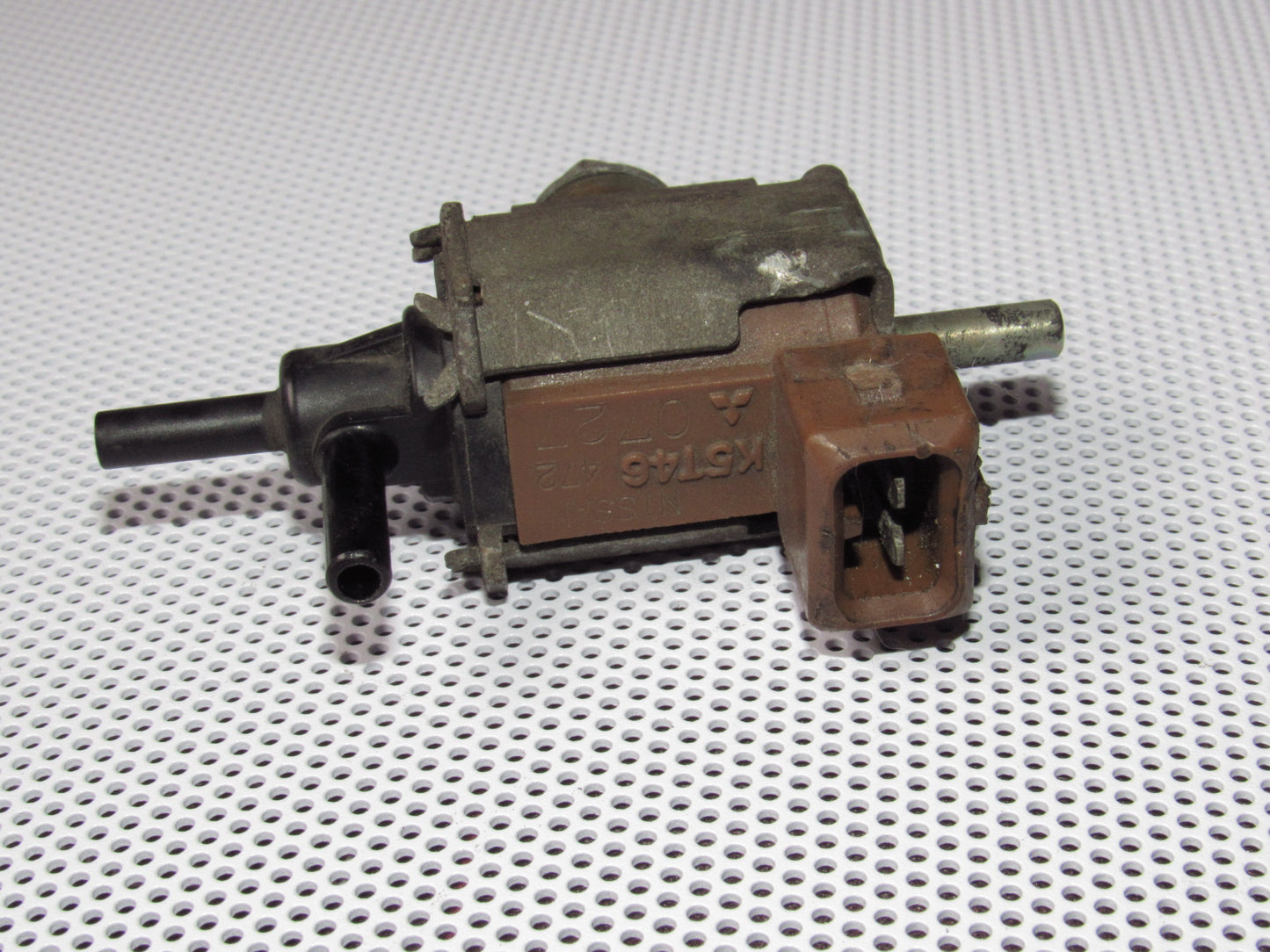 91-94 Nissan 240SX OEM Engine VSV Vacuum Switch Solenoid Valve
