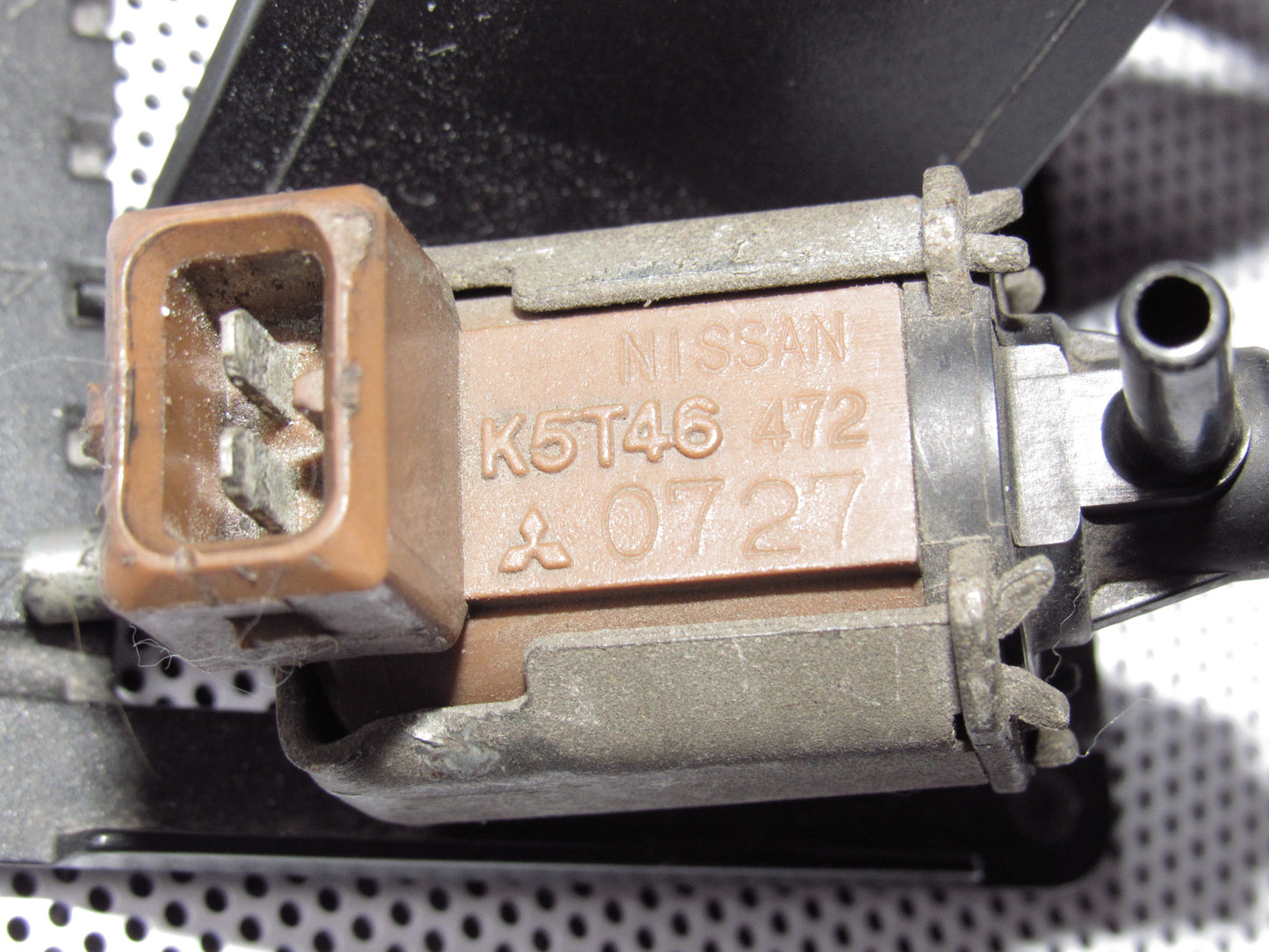 91-94 Nissan 240SX OEM Engine VSV Vacuum Switch Solenoid Valve
