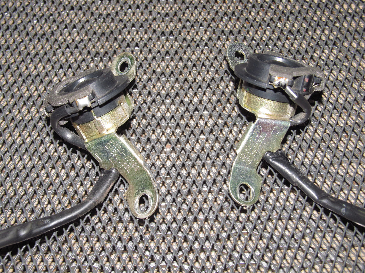 91 92 93 94 95 Toyota MR2 OEM Door Speaker Tweeter Set