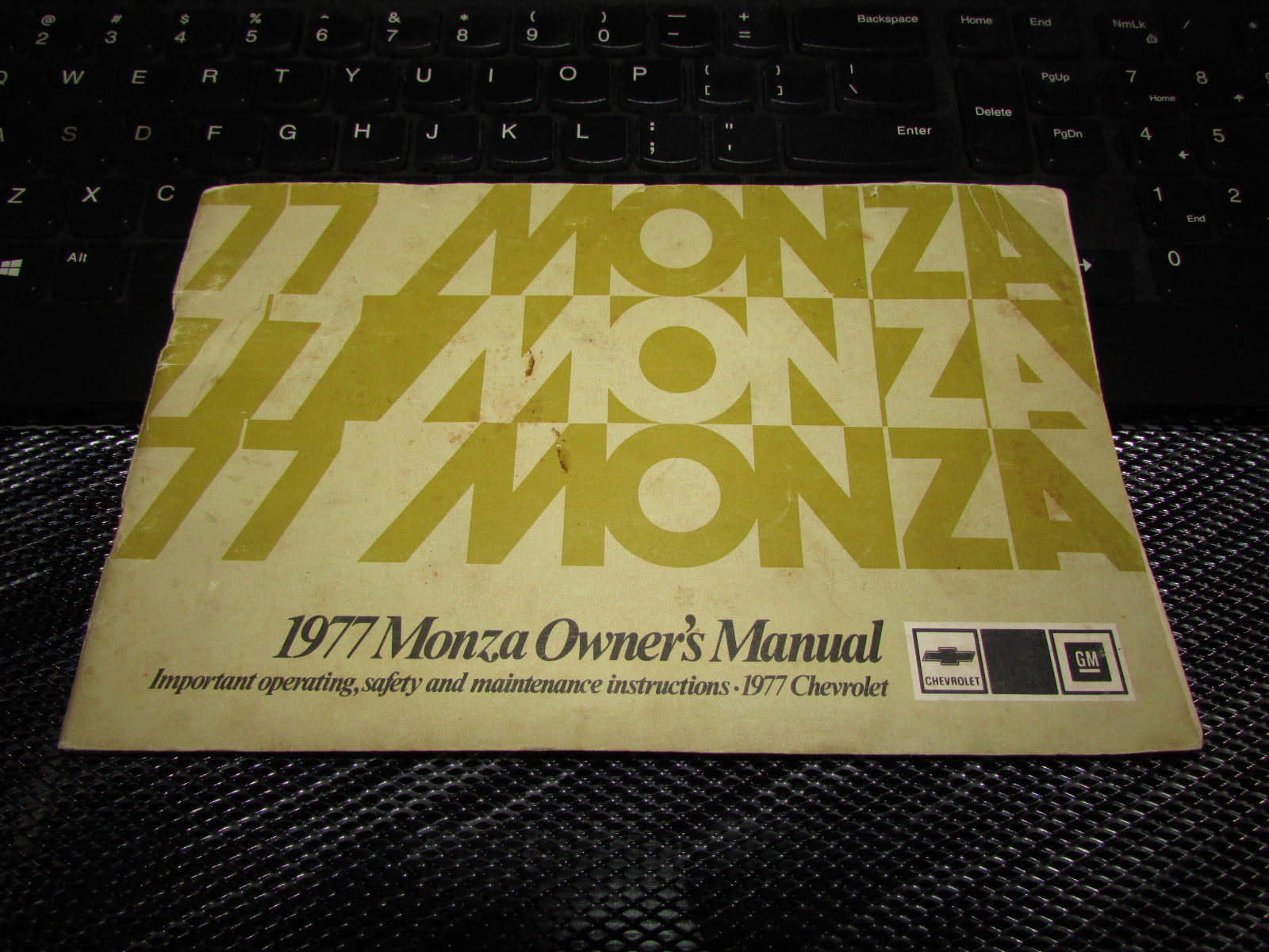 Chevrolet Monza (1977) Owners Manual