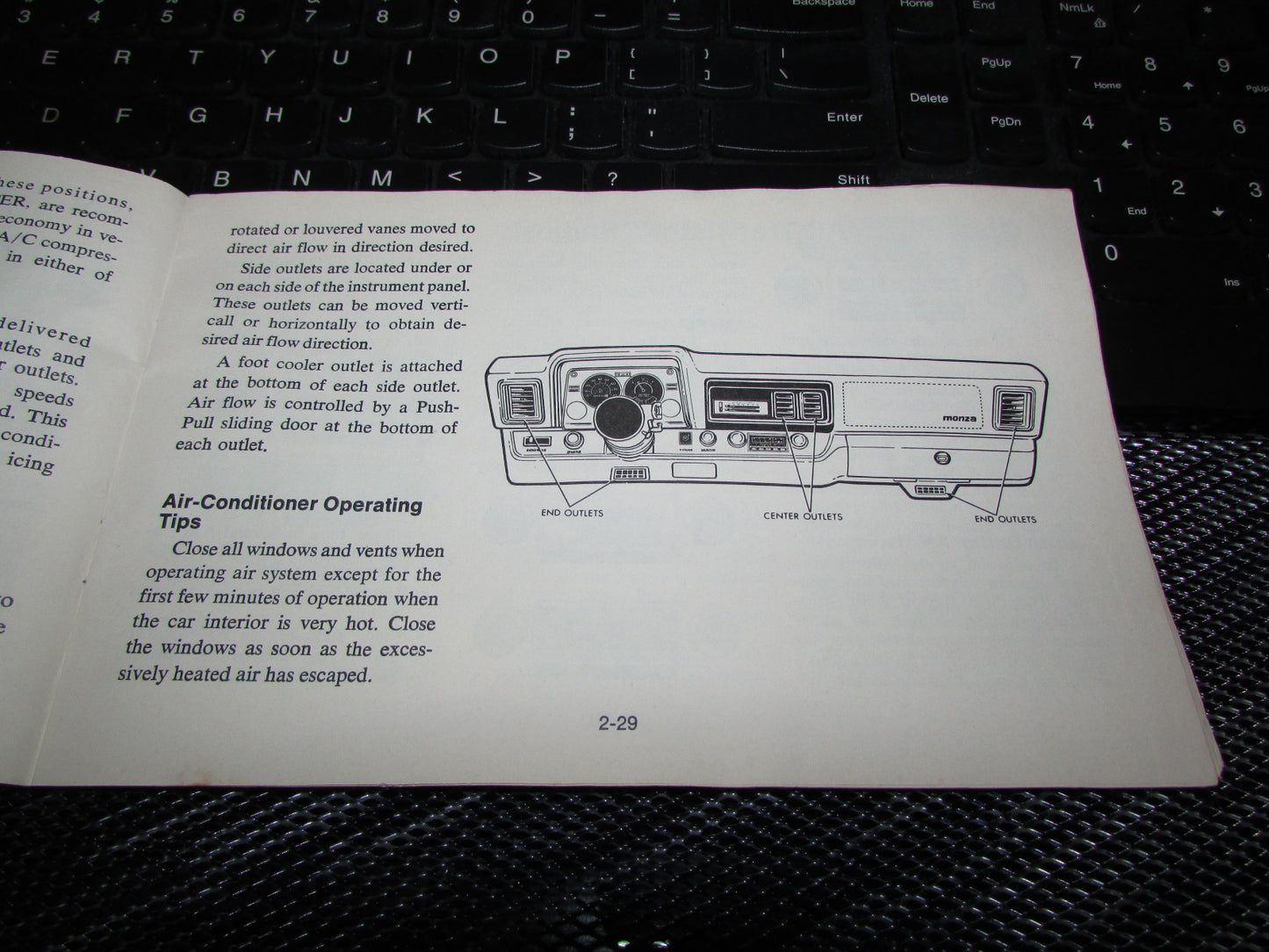 Chevrolet Monza (1977) Owners Manual