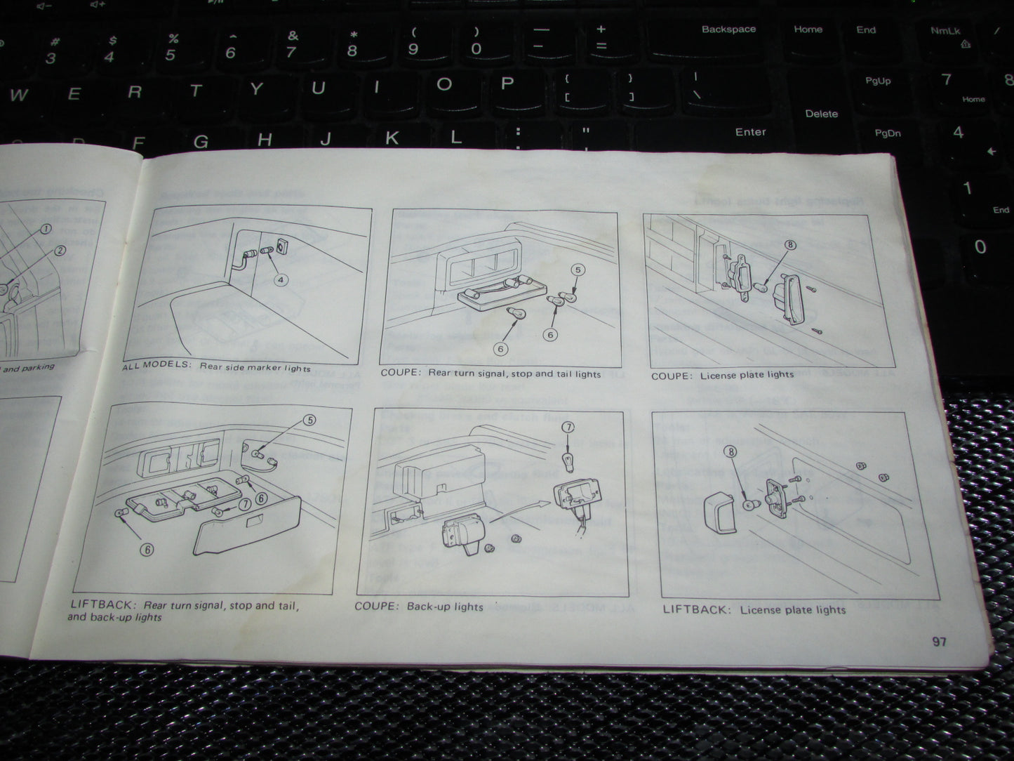 Toyota Celica (1982) Owners Manual