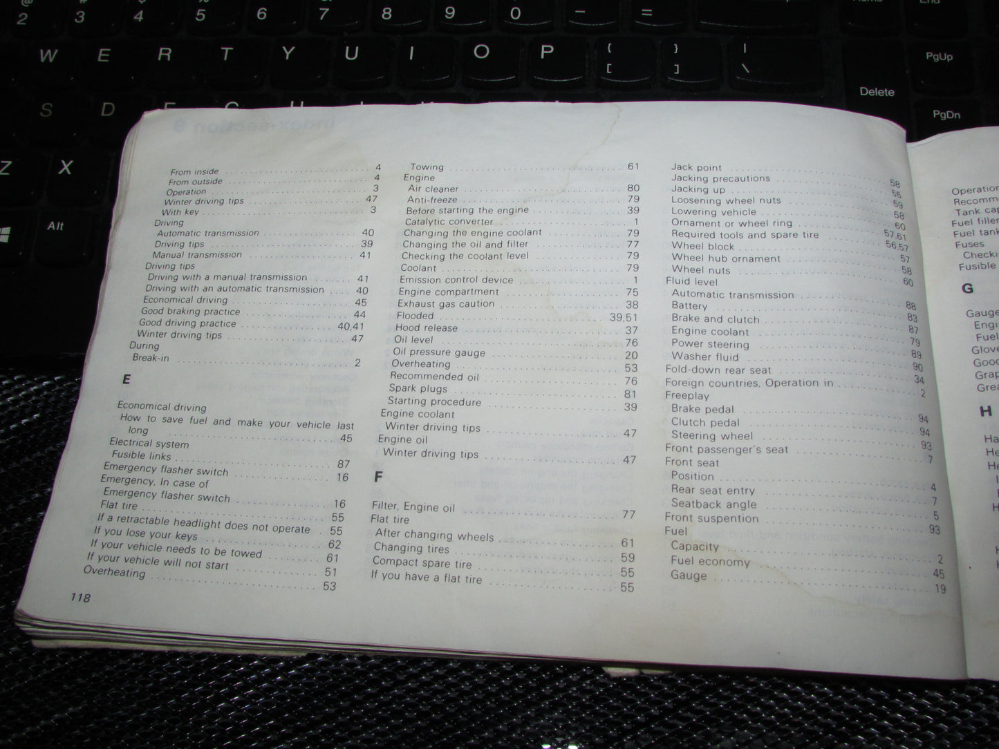 Toyota Celica (1982) Owners Manual