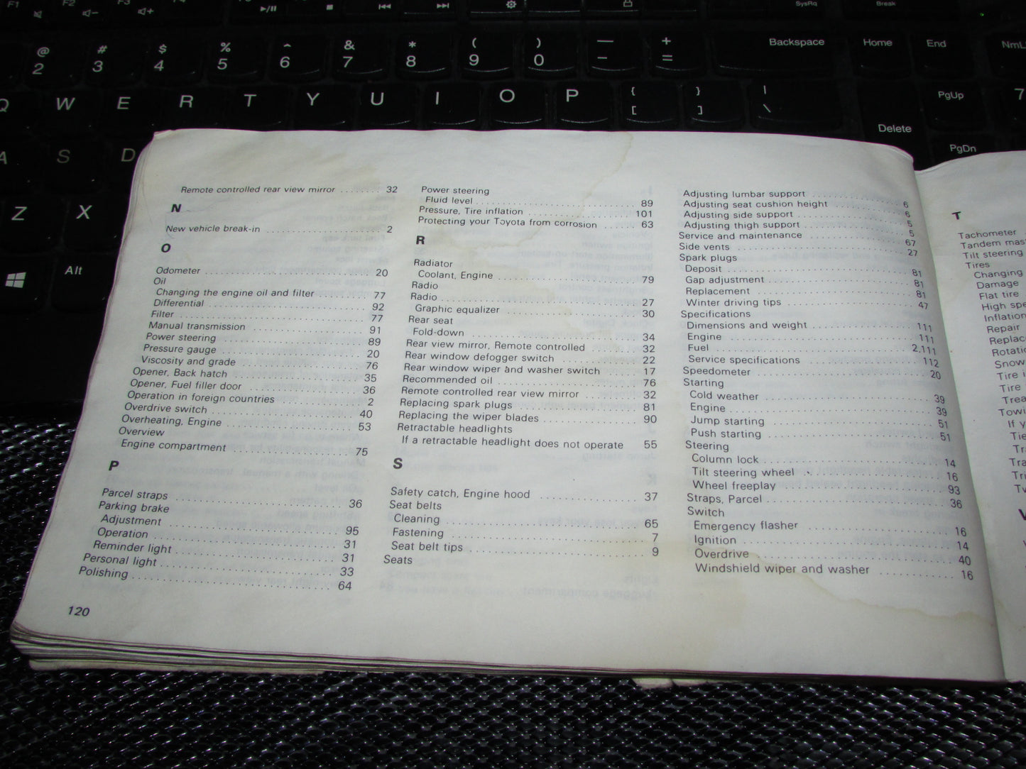 Toyota Celica (1982) Owners Manual