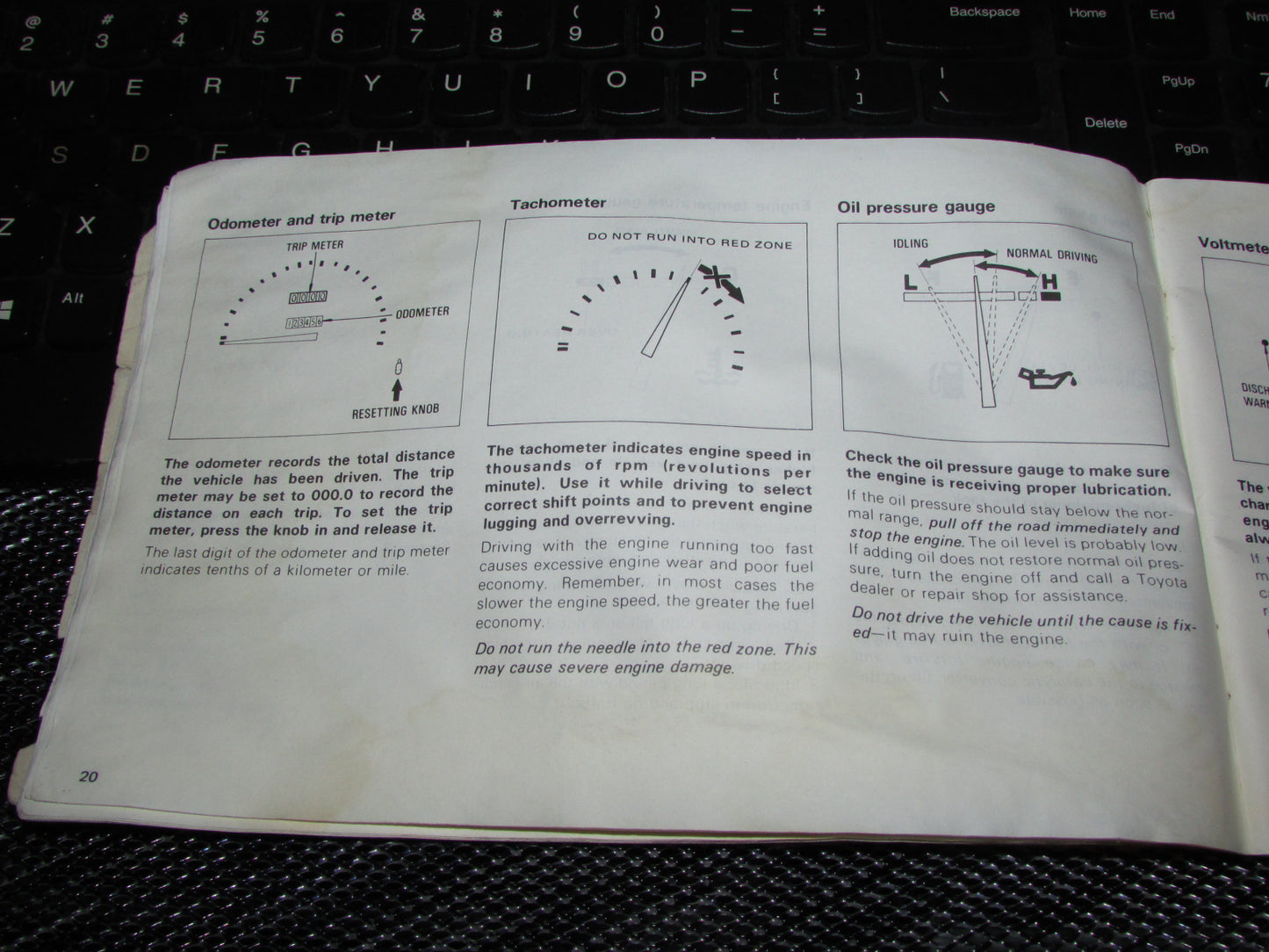Toyota Celica (1982) Owners Manual