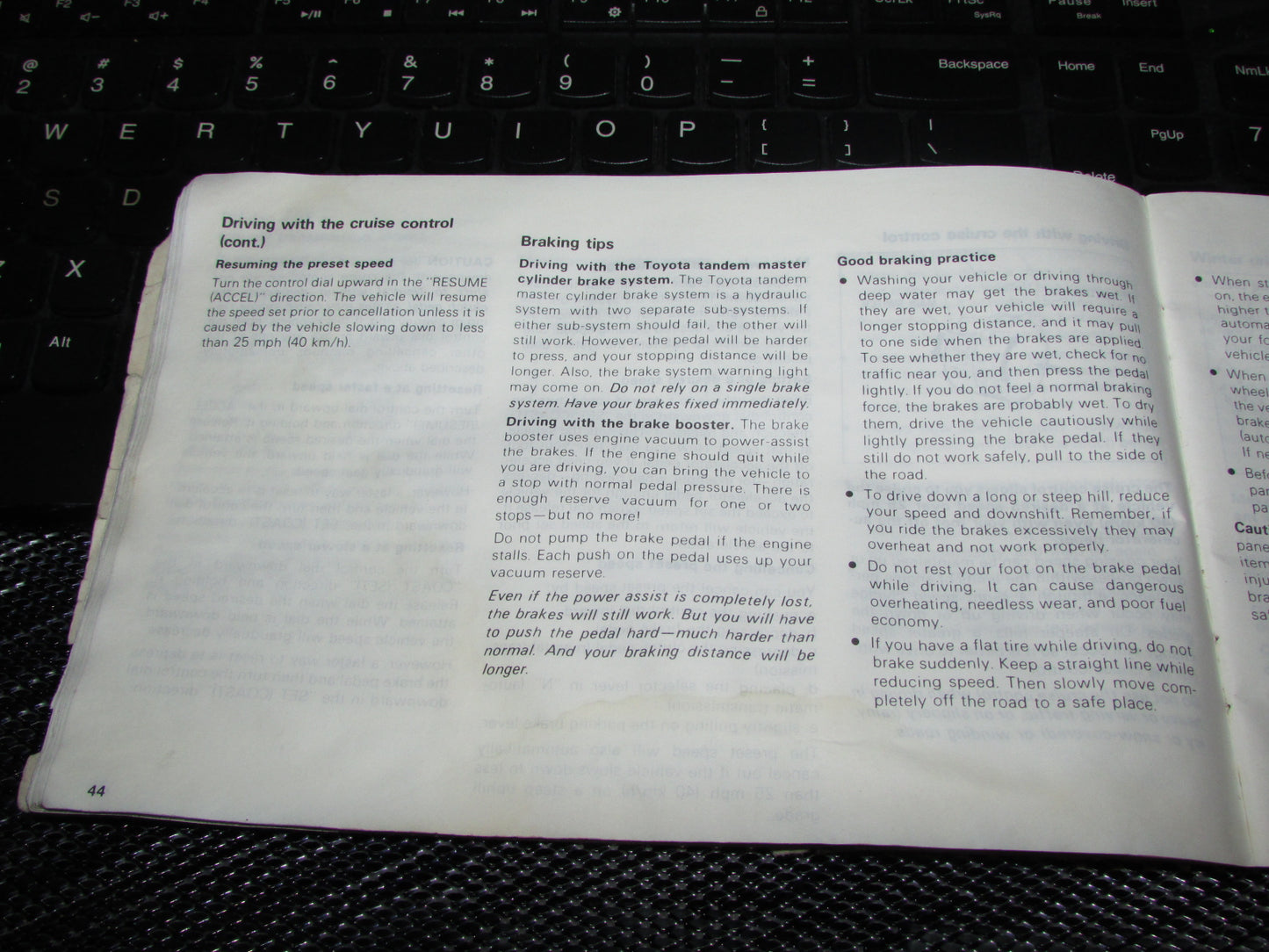 Toyota Celica (1982) Owners Manual