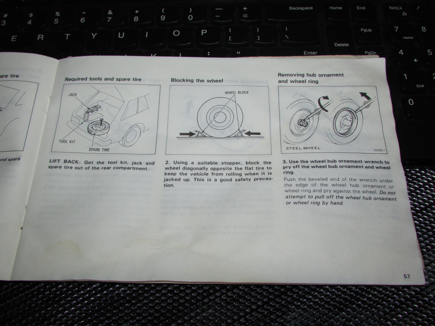 Toyota Celica (1982) Owners Manual