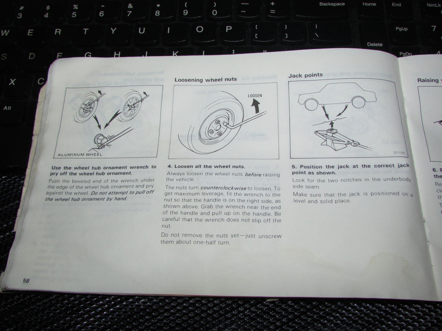 Toyota Celica (1982) Owners Manual