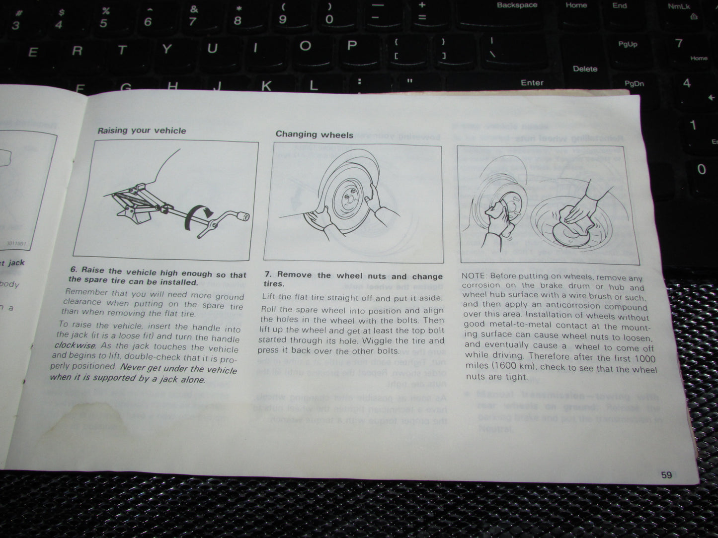 Toyota Celica (1982) Owners Manual