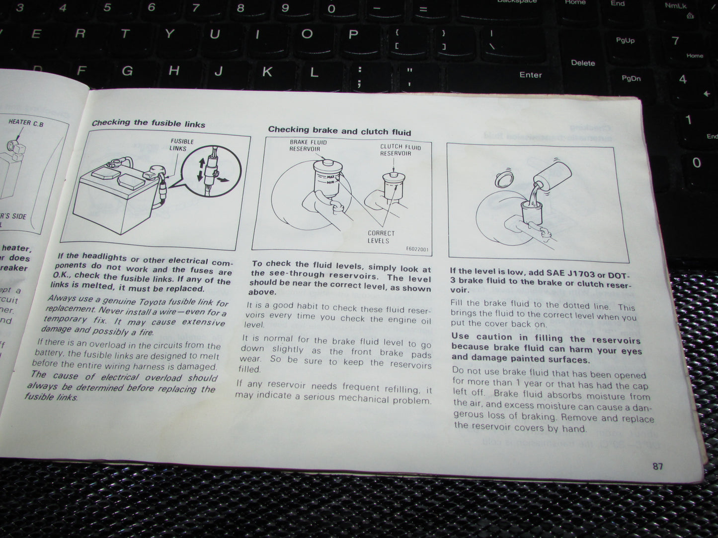 Toyota Celica (1982) Owners Manual