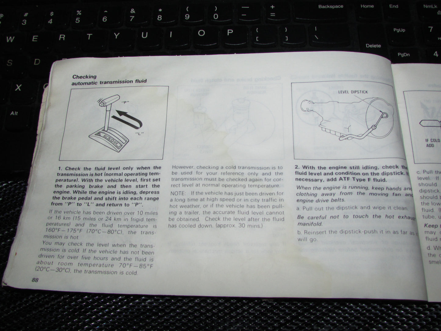 Toyota Celica (1982) Owners Manual